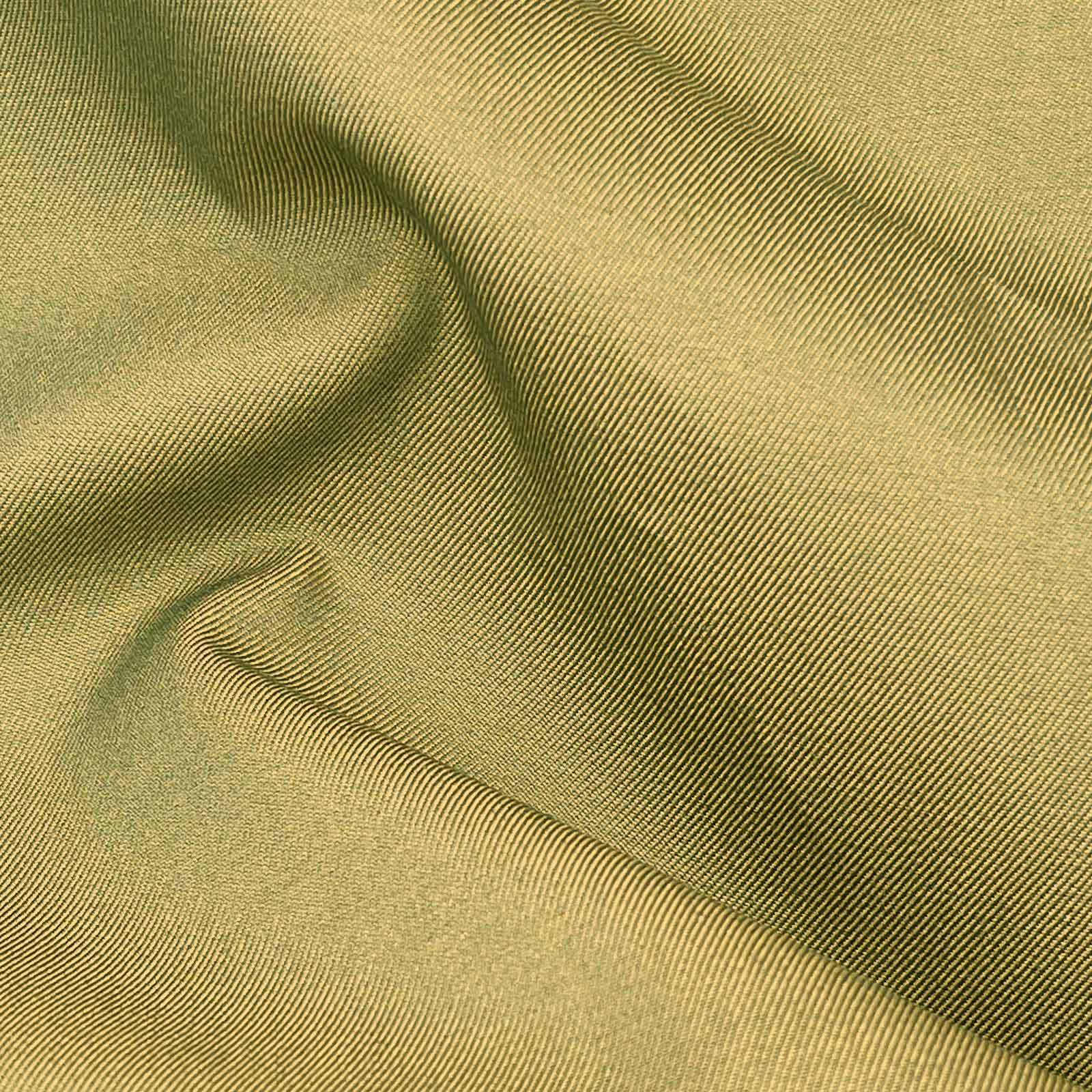 ギャバジン生地の質感